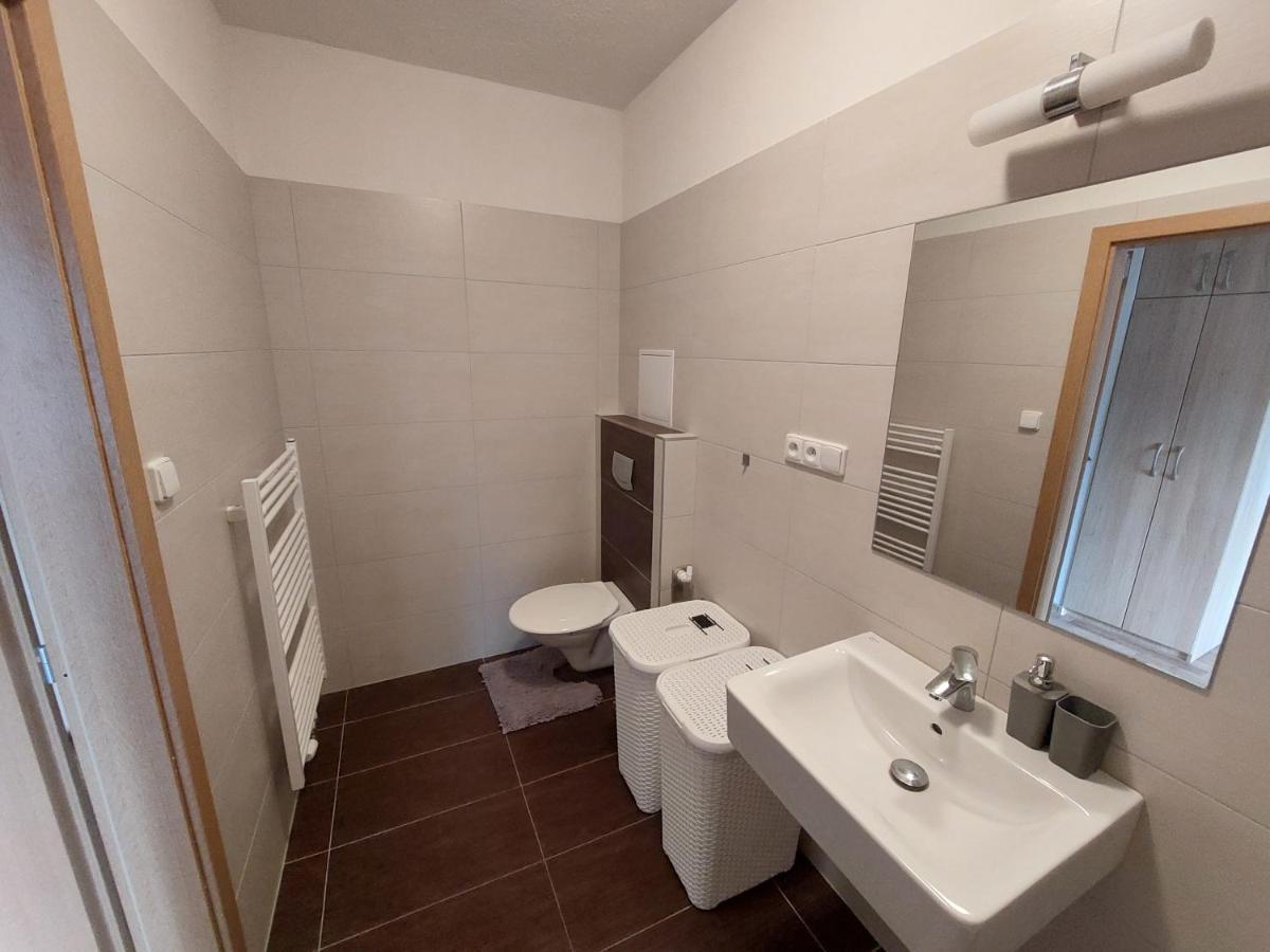 Apartman Vsemina 300 Exterior photo